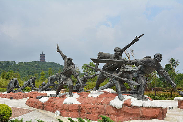 ʿ����ǰ��ʯ��