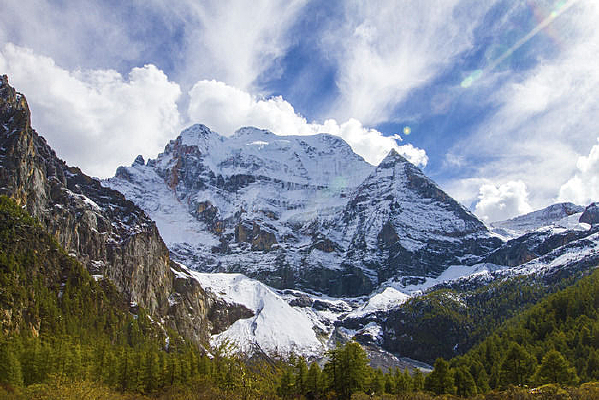 �����ѩ����ɽ