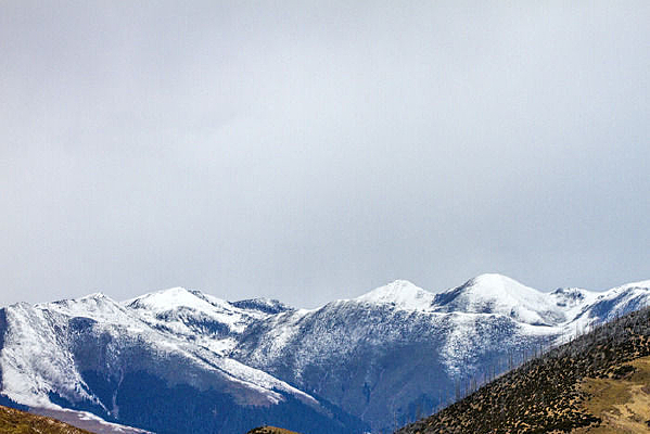 ���ع�·��ɽѩ��