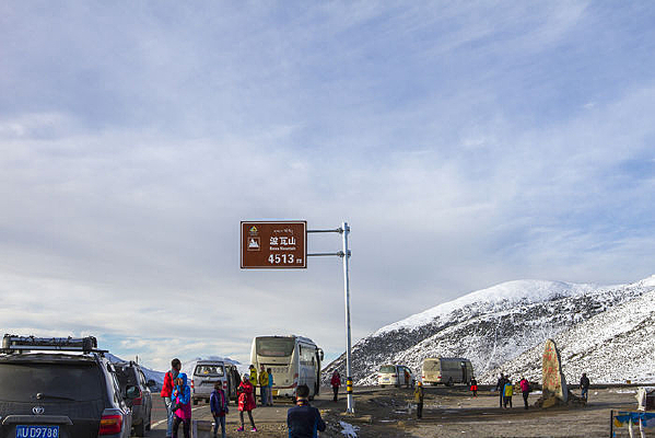 �����ߴ�Խ����ɽ