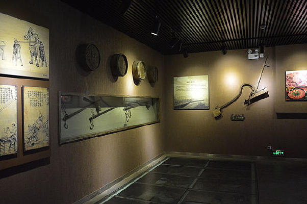 �Ŵ�����չʾ