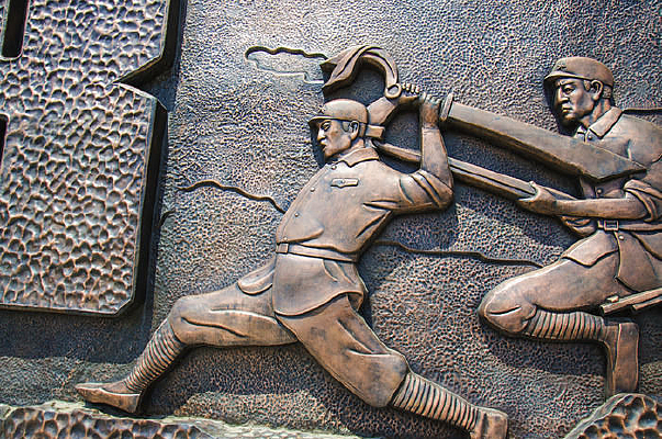 ��ɽ��ʿɽ�˷���԰��ž�սʿ�ӵ�ɱ�и���