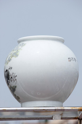 ��ɫԲ�δɻ�ƿ