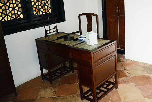 ��ľ����