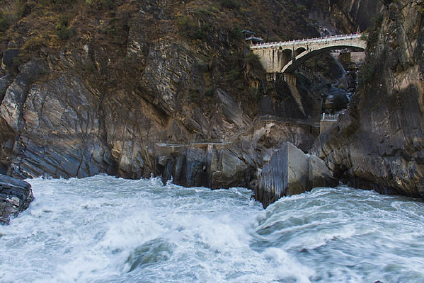 ��к���µĻ���Ͽ