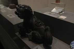 ʨ��������ͭѬ¯