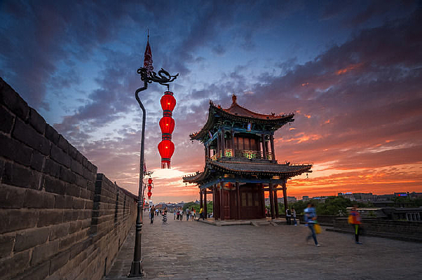 �����ų�ǽ