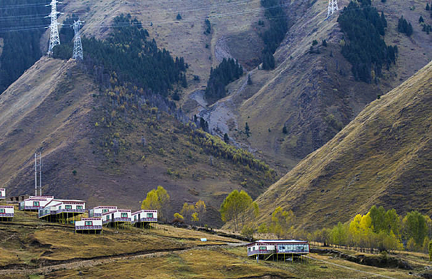 ��ɽ�µĲ�ʽ����