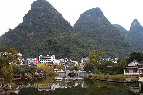 ��ɽ�µ�����