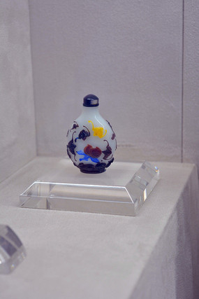 �߲����ϸ�����ǰ�̺�