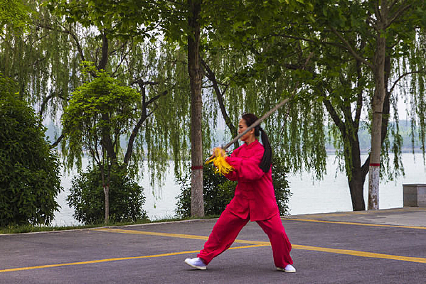 ̫�����粽б��