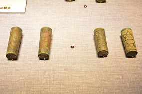 ս������ͭ��ñ