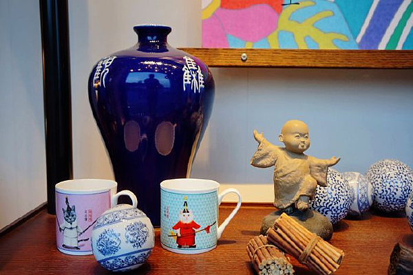 ��������