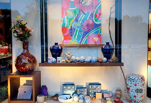 ��������