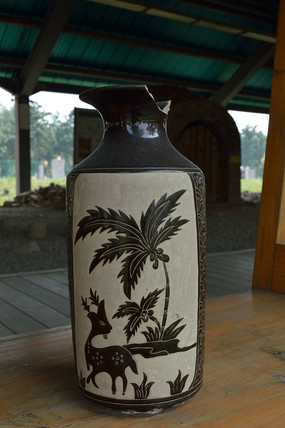 �ִ�������¹�չ�