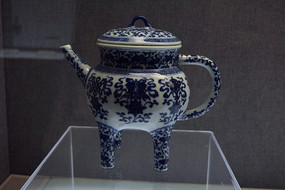 ���໨��ִ��