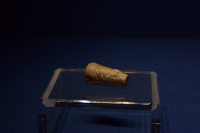 �̴�����