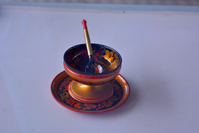 ����̽���