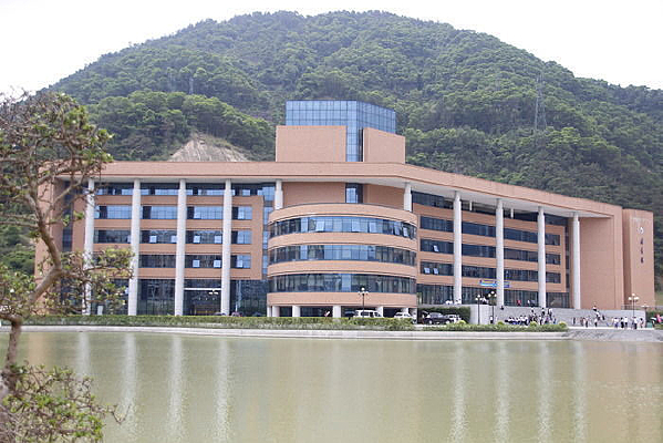 ѧУ��ͼ���