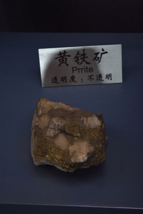 ��͸��������