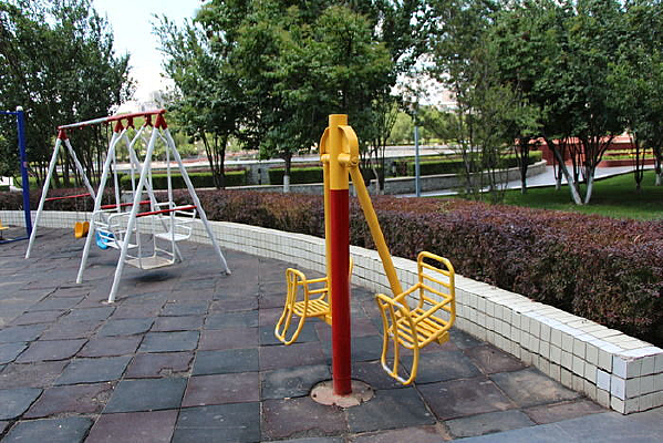 ���н�������