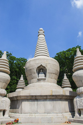 ǧɽ�����·���ʯ��