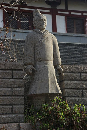 ��ǽ�ϵı���ٸ����