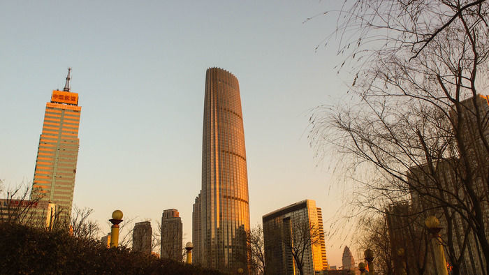 Ϧ���µĸ�¥����