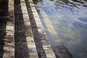 ���ߵ�¥��