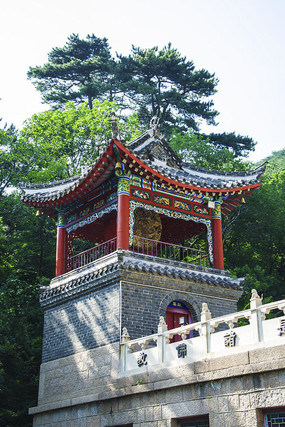 ǧɽ�����¹�¥���������ľ