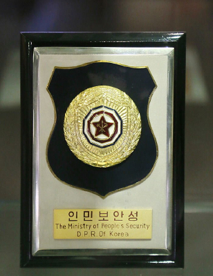 ���ʾ�������