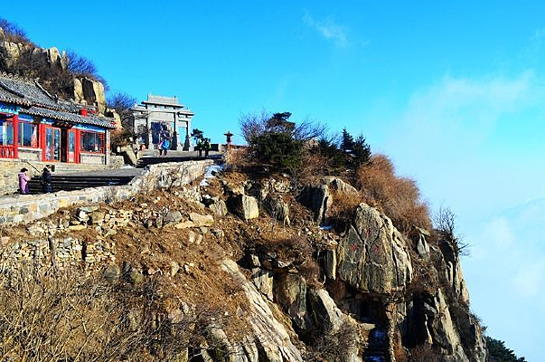 ɽ��̩ɽ����ɽ��