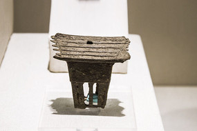 ս������ģ��