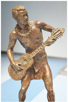 �������