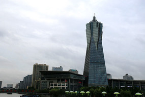 ��¥����