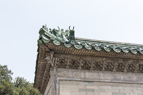 ���߷���