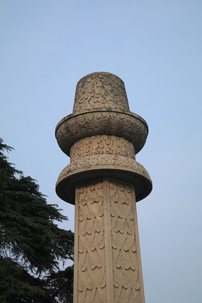 ��ɽ��ͼ�ڵ�ֲ̾�