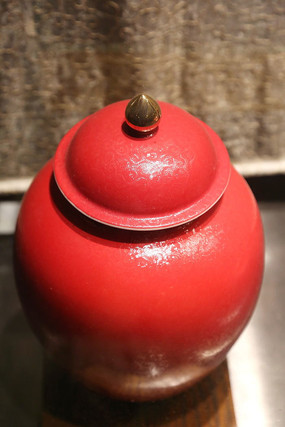 ��ɫ���Ǵɹ�