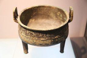 ����ʦ�϶���ͭ��