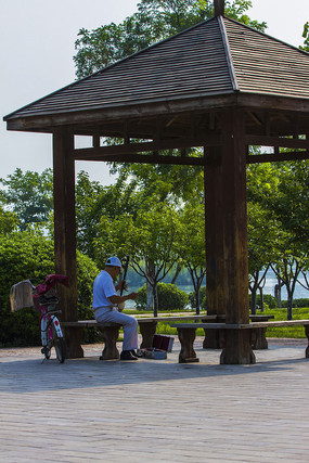 ��������