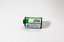 ��ɫ����