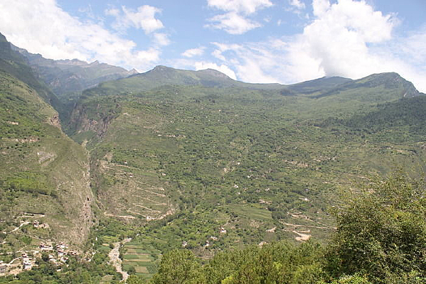  �������²�կ�Ӿ�ɽ��֮����