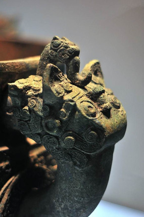 ��ͭ�������ϵļ��޵��