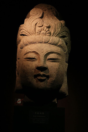 �ƴ�ʯ������ͷ��