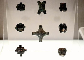 �������ڽ�Լ