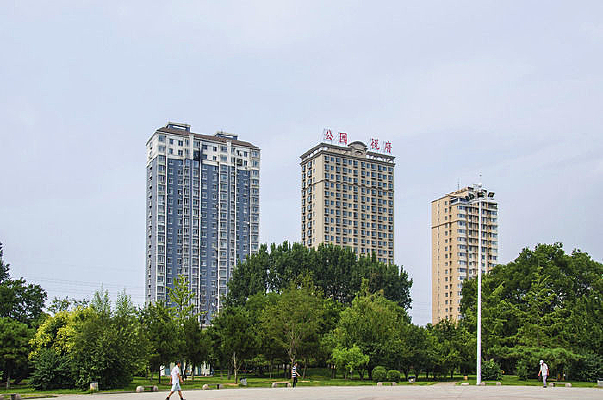 ��ɽ���ֹ�԰�����Ĺ�԰�ø�סլ¥