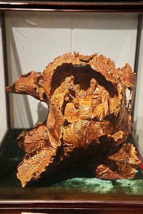 �ƻ���ľ����������