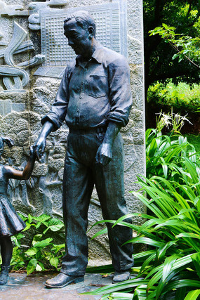 ���׵���