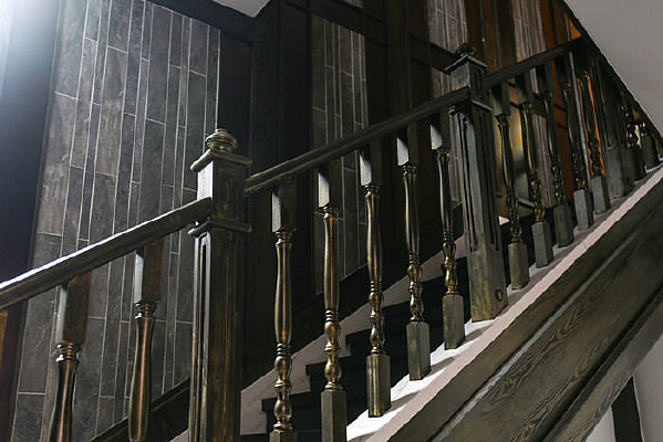 ʯ������¥��