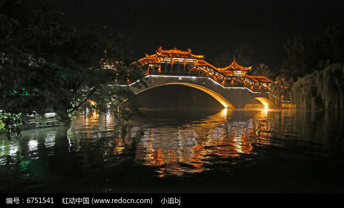 步云桥夜景图片